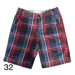 AE Mens Longer Length Blue Red Plaid Shorts Sz 32